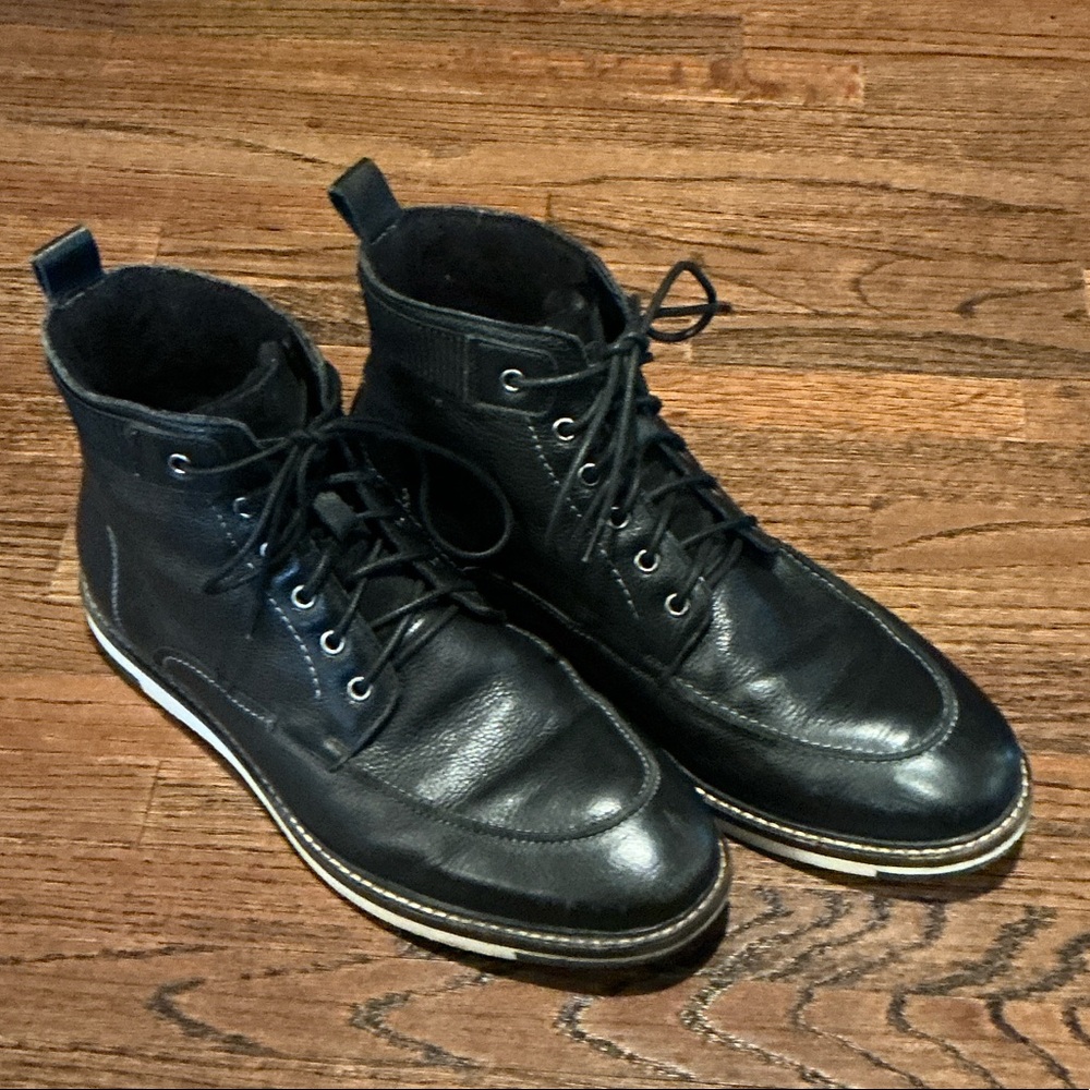 Men's Black Leather Lace-Up Boots
